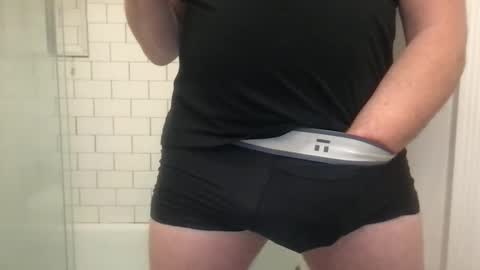 lvguynextdoor440656 online show from 10/27/25, 09:52