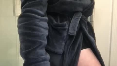 lvguynextdoor440656 online show from 11/15/25, 01:25