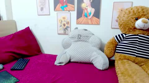 im mai online show from 11/07/25, 06:46