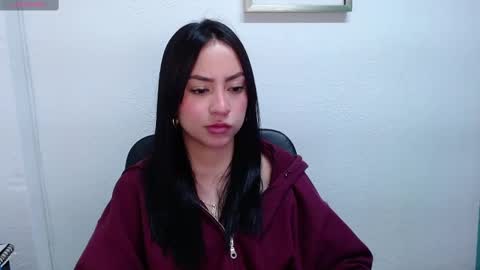 Snapshot of lya_levine chatting on 03/10/25, 07:29 Lya online show from 03/10/25, 07:29