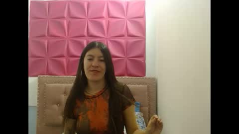 Snapshot of lyacoopper chatting on 11/20/25, 05:56 lyacoopper online show from 11/20/25, 05:56