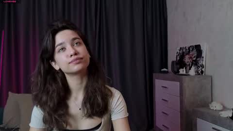 Snapshot of lyanna_tale chatting on 11/09/25, 05:00 Lyanna online show from 11/09/25, 05:00