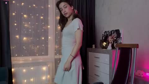 Snapshot of lyanna_tale chatting on 11/22/25, 04:28 Lyanna online show from 11/22/25, 04:28