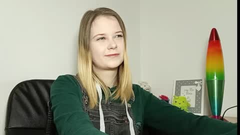 Lydia online show from 11/20/25, 07:35