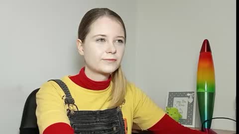 Lydia online show from 11/21/25, 07:12