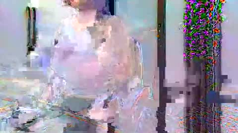 Snapshot of lyli_99 chatting on 11/17/25, 04:07 lyli_99 online show from 11/17/25, 04:07