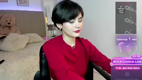 Snapshot of lyn_lebelle chatting on 12/19/24, 06:23 Lyn online show from 12/19/24, 06:23