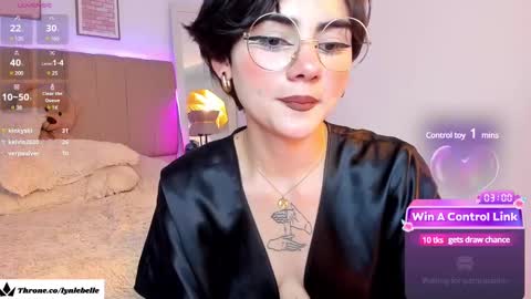 Snapshot of lyn_lebelle chatting on 01/14/25, 07:27 Lyn online show from 01/14/25, 07:27