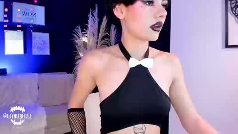 Snapshot of lyn_lebelle chatting on 09/13/25, 09:25 Lyn online show from 09/13/25, 09:25