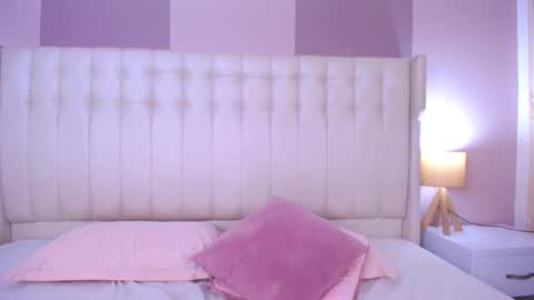 Snapshot of lyn_smith_ chatting on 02/05/25, 02:16 Lyn online show from 02/05/25, 02:16