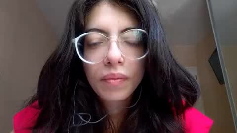 lynettesherrer online show from 11/26/25, 11:00