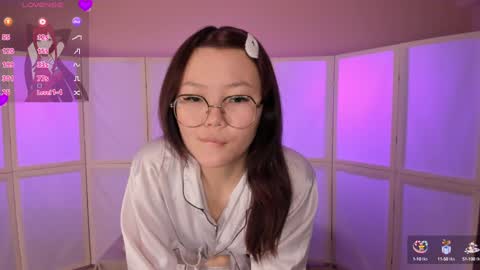 Snapshot of lyngrindle chatting on 01/31/25, 07:29 Suki online show from 01/31/25, 07:29