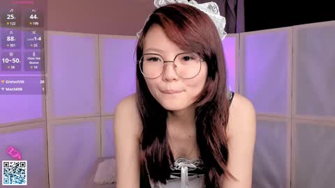 Snapshot of lyngrindle chatting on 02/06/25, 06:56 Suki online show from 02/06/25, 06:56