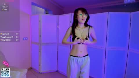 Snapshot of lyngrindle chatting on 02/08/25, 01:54 Suki online show from 02/08/25, 01:54
