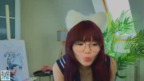 Snapshot of lyngrindle chatting on 02/22/25, 06:28 Suki online show from 02/22/25, 06:28