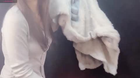 Snapshot of lynnalltop_165_keke chatting on 11/03/25, 11:48 lynnalltop_165_keke online show from 11/03/25, 11:48