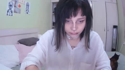 Kira online show from 09/26/25, 10:30