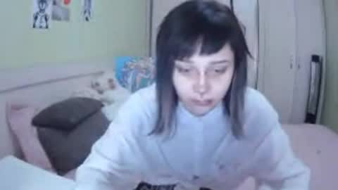 Kira online show from 09/29/25, 10:31