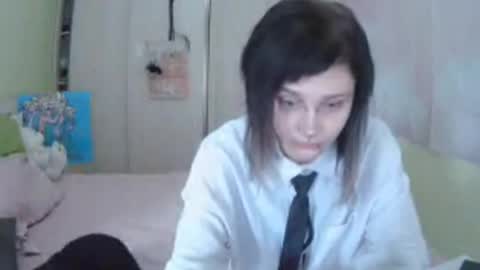 Kira online show from 10/01/25, 10:21