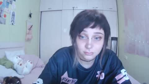 Kira online show from 10/07/25, 10:01