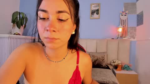 Snapshot of lyzzi_smith01 chatting on 01/24/25, 10:51 Lizzy smith online show from 01/24/25, 10:51