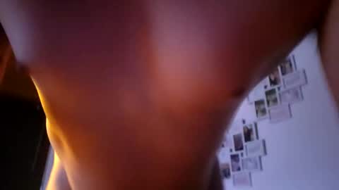 Snapshot of m1guele chatting on 01/21/25, 11:24 Fucklover online show from 01/21/25, 11:24