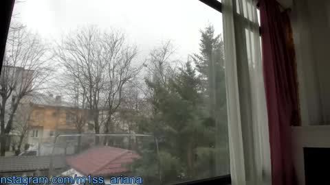 Snapshot of m1ss_ariana chatting on 01/31/25, 11:24 Ariana online show from 01/31/25, 11:24
