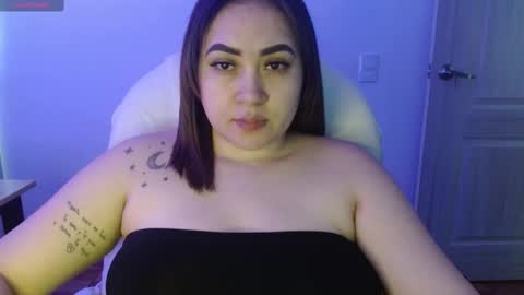 Snapshot of m33li chatting on 10/19/25, 09:15 Meli online show from 10/19/25, 09:15