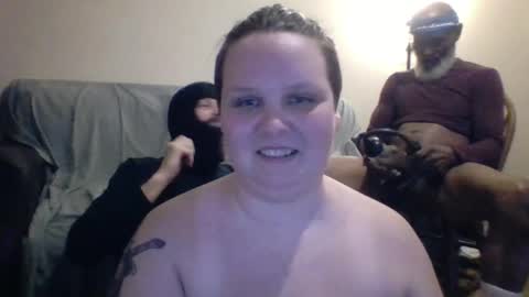 Snapshot of m3g0 chatting on 11/23/25, 12:10 tyler bones online show from 11/23/25, 12:10