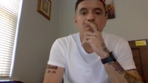 Snapshot of m4b1more0d chatting on 10/04/25, 02:04 m4b1more0d online show from 10/04/25, 02:04