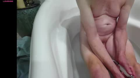 m54whrdn online show from 10/25/25, 02:08