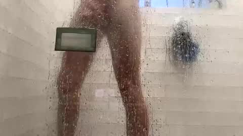 Snapshot of m_pete chatting on 10/03/25, 03:42 m_pete online show from 10/03/25, 03:42