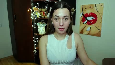 Snapshot of m_vikki chatting on 01/21/25, 11:56 Vikki online show from 01/21/25, 11:56