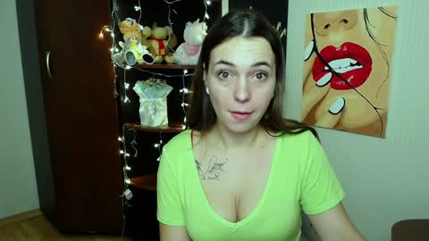 Snapshot of m_vikki chatting on 01/23/25, 02:50 Vikki online show from 01/23/25, 02:50
