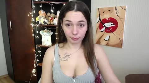 Snapshot of m_vikki chatting on 03/07/25, 09:51 Vikki online show from 03/07/25, 09:51