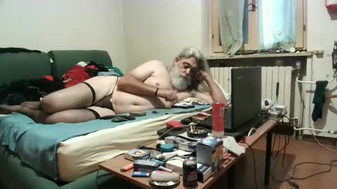 maax1970 online show from 10/11/25, 03:21