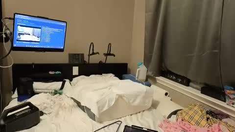 mac1119 online show from 10/23/25, 08:24