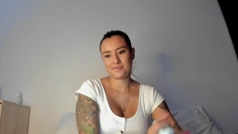 Snapshot of macarenax chatting on 01/07/25, 07:17 Maca online show from 01/07/25, 07:17