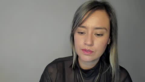 Snapshot of macarenax chatting on 01/08/25, 04:11 Maca online show from 01/08/25, 04:11