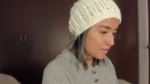 Snapshot of macarenax chatting on 02/21/25, 03:32 Maca online show from 02/21/25, 03:32