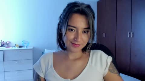 Snapshot of macarenax chatting on 02/25/25, 03:27 Maca online show from 02/25/25, 03:27