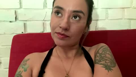 Snapshot of macarenax chatting on 09/13/25, 06:08 Maca online show from 09/13/25, 06:08