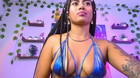 Snapshot of macey_hairy chatting on 12/10/24, 02:06 Macey Elliot Modelo Independiente online show from 12/10/24, 02:06
