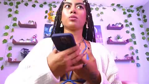 Snapshot of macey_hairy chatting on 12/10/24, 05:11 Macey Elliot Modelo Independiente online show from 12/10/24, 05:11