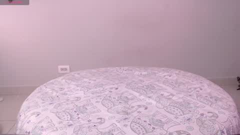Snapshot of macey_hairy chatting on 01/14/25, 01:06 Macey Elliot Modelo Independiente online show from 01/14/25, 01:06