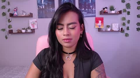 Snapshot of macey_hairy chatting on 01/22/25, 02:56 Macey Elliot Modelo Independiente online show from 01/22/25, 02:56