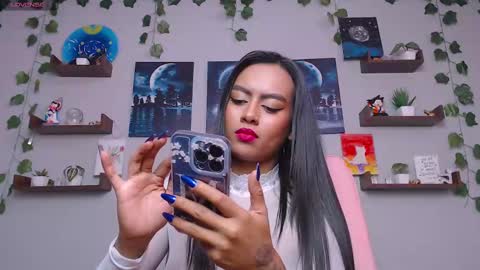 Snapshot of macey_hairy chatting on 02/12/25, 03:05 Macey Elliot Modelo Independiente online show from 02/12/25, 03:05
