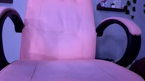 Snapshot of macey_hairy chatting on 09/18/25, 11:18 Macey Elliot Modelo Independiente online show from 09/18/25, 11:18