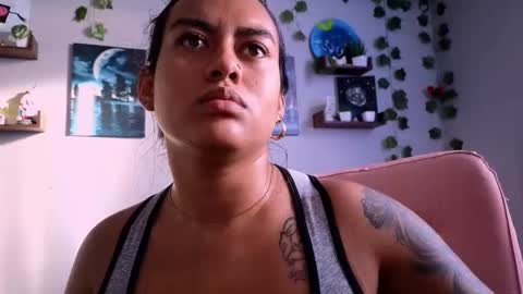 Macey Elliot Modelo Independiente online show from 10/23/25, 11:53