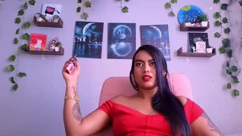 Macey Elliot Modelo Independiente online show from 11/22/25, 03:33